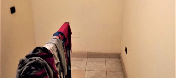 3 rooms Apartment in Maddaloni, Italy No. 263677 4