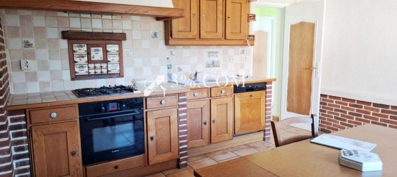 3 bedrooms House in Oisemont, France No. 363584 2