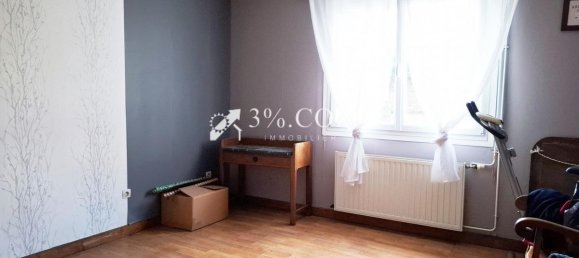 3 bedrooms House in Oisemont, France No. 363584 4