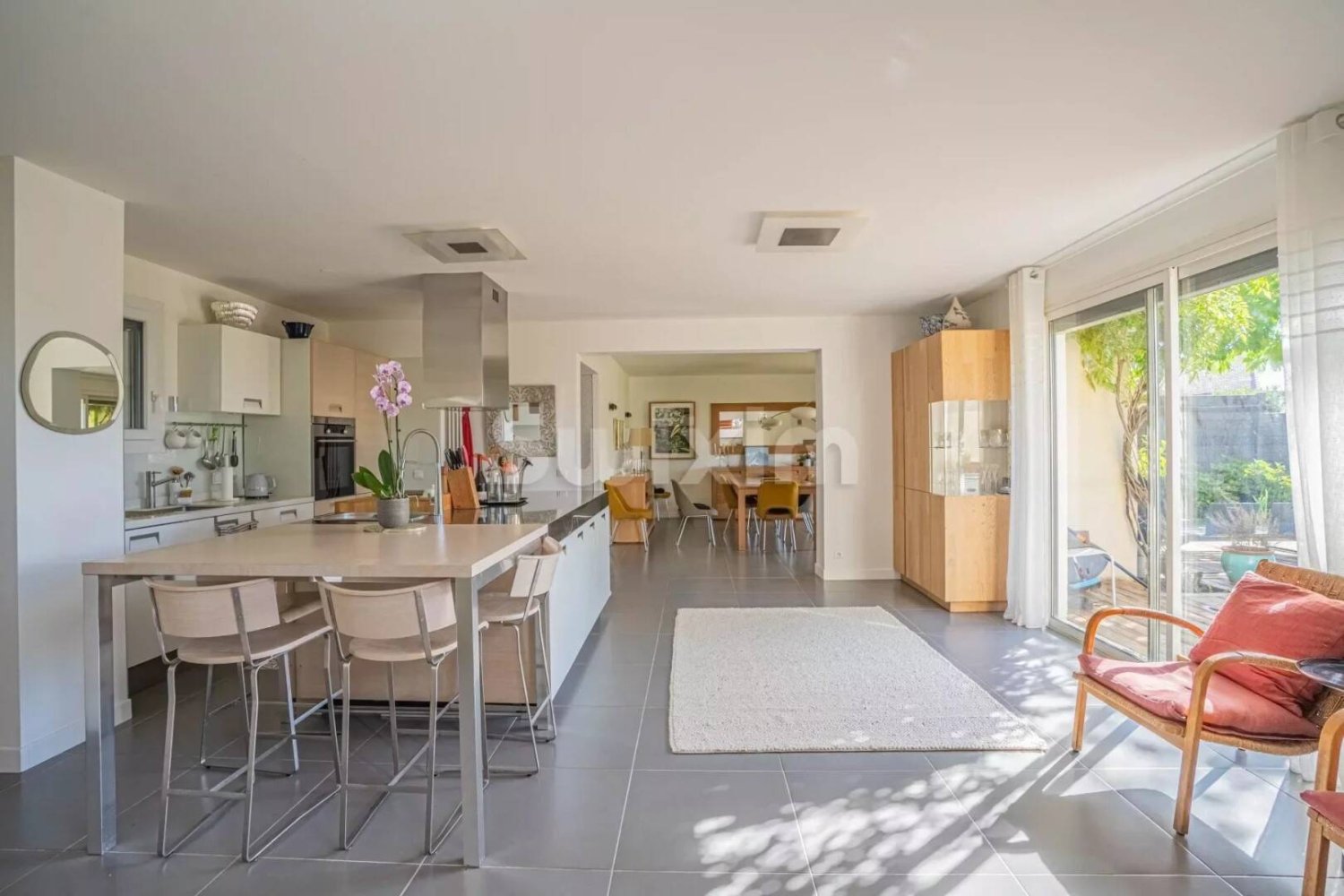 4 bedrooms House in Prevessin-Moens, France No. 199017