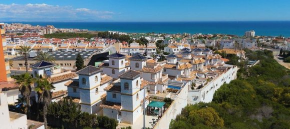 3 bedrooms House in Torrevieja, Spain No. 188321 21