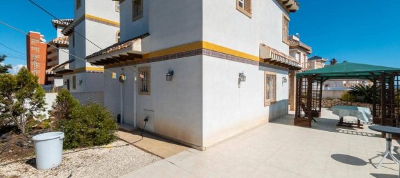 3 bedrooms House in Torrevieja, Spain No. 188321 16