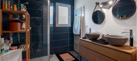 Casa de 4 habitaciónes en Mehun-sur-Yevre, France No. 229757 5