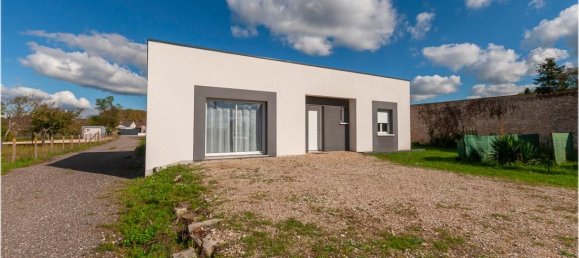 Casa de 4 habitaciónes en Mehun-sur-Yevre, France No. 229757 2