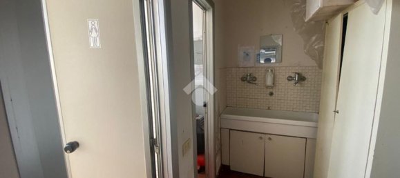 185m² Warehouse in Scandicci, Italy No. 229816 7