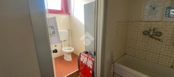 185m² Warehouse in Scandicci, Italy No. 229816 17