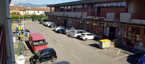 185m² Warehouse in Scandicci, Italy No. 229816 4