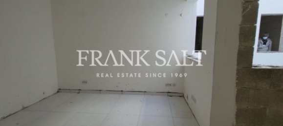 3 Schlafzimmer Maisonette-Wohnung in Saint Paul's Bay, Malta, Nr. 7940 28