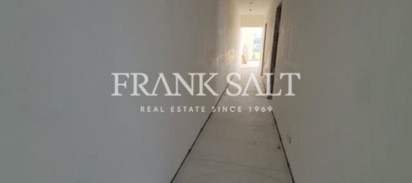 3 Schlafzimmer Maisonette-Wohnung in Saint Paul's Bay, Malta, Nr. 7940 22