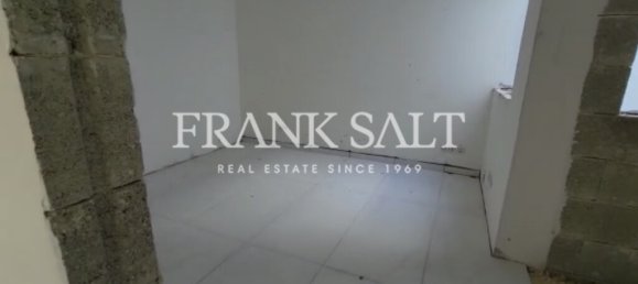 3 Schlafzimmer Maisonette-Wohnung in Saint Paul's Bay, Malta, Nr. 7940 24