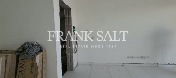 3 Schlafzimmer Maisonette-Wohnung in Saint Paul's Bay, Malta, Nr. 7940 19