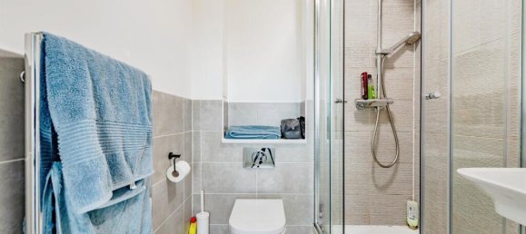 2 bedrooms Apartment in Crawley, United Kingdom No. 6285 13