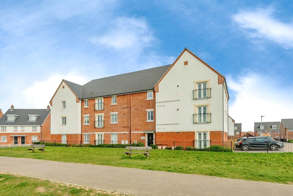 2 bedrooms Apartment in Crawley, United Kingdom No. 6285