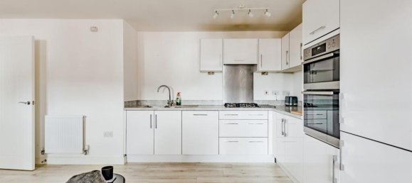 2 bedrooms Apartment in Crawley, United Kingdom No. 6285 10