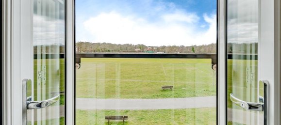 2 bedrooms Apartment in Crawley, United Kingdom No. 6285 4