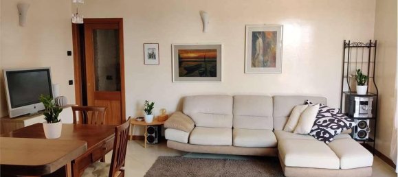 3 rooms Apartment in Giavera del Montello, Italy No. 101887 22