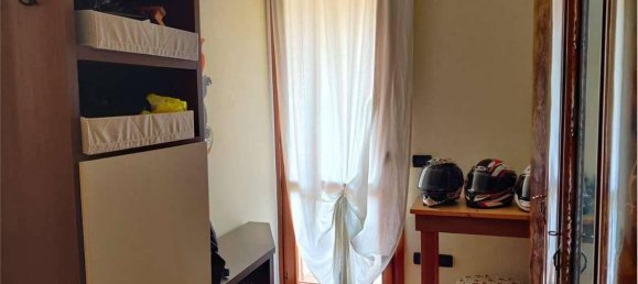 3 rooms Apartment in Giavera del Montello, Italy No. 101887 12