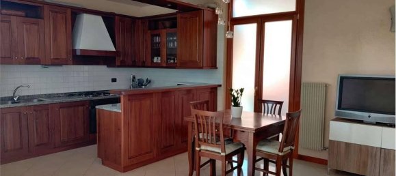 3 rooms Apartment in Giavera del Montello, Italy No. 101887 3