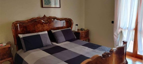 3 rooms Apartment in Giavera del Montello, Italy No. 101887 16