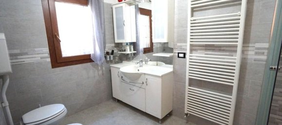 4 rooms House in Formigine, Italy No. 176550 20