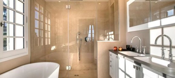 5 Schlafzimmer Villa in Antibes, France, Nr. 1454 19