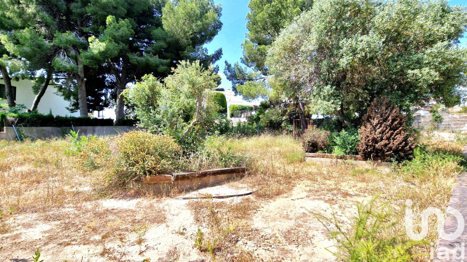 2231.51m² Land in Roda de Berà, Spain No. 292976