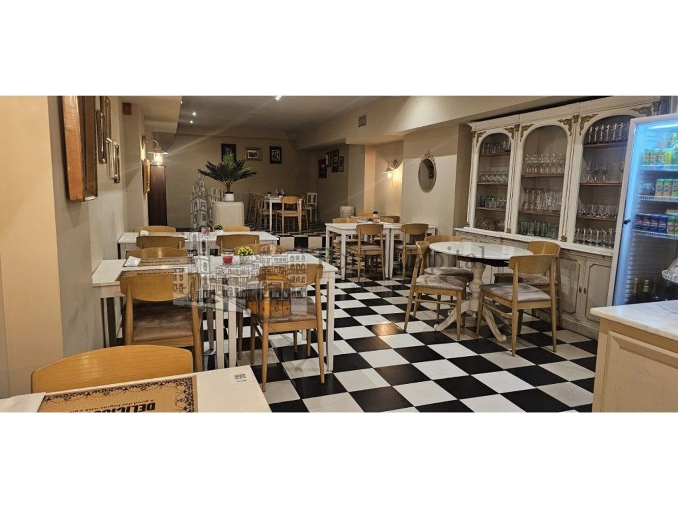 200m² Commercial property in Porto, Portugal No. 211721