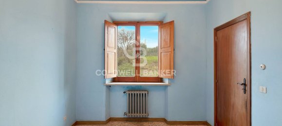 6 bedrooms Villa in Volterra, Italy No. 69449 13