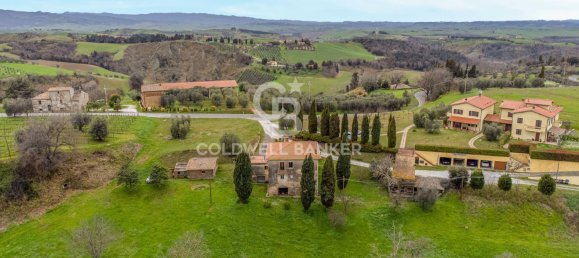 6 bedrooms Villa in Volterra, Italy No. 69449 2