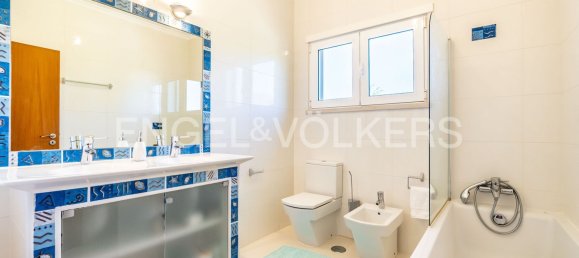 4 bedrooms House in Portimao, Portugal No. 136055 9