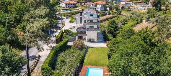 7 bedrooms Duplex in Guilhofrei, Portugal No. 33550 2