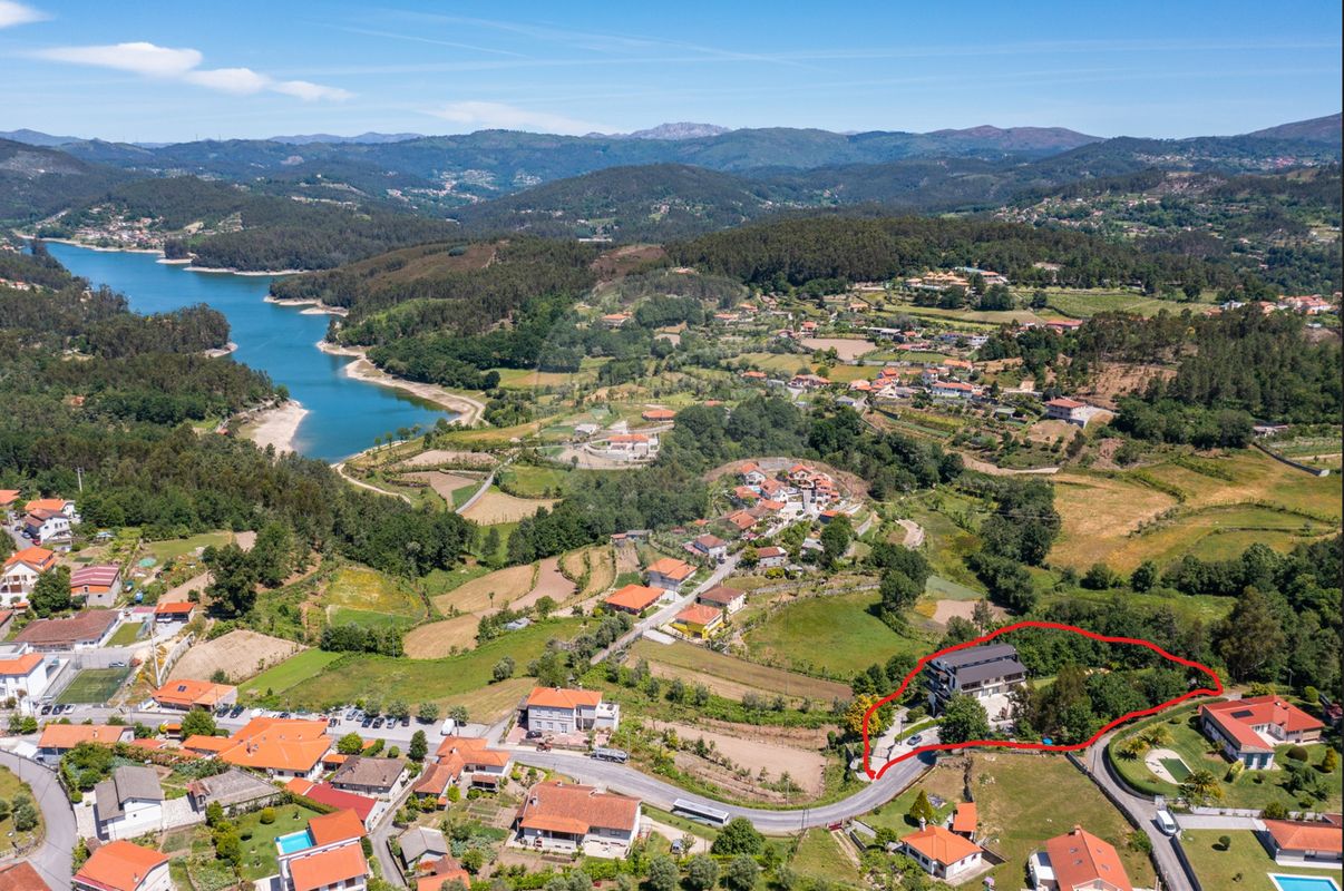 7 bedrooms Duplex in Guilhofrei, Portugal No. 33550