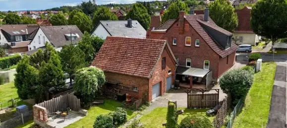 7 rooms Townhouse in Hanover, Germany No. 175018 2