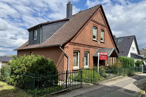 7 rooms Townhouse in Hanover, Germany No. 175018