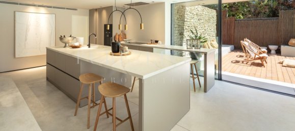 4 bedrooms Villa in Marbella, Spain No. 138603 25