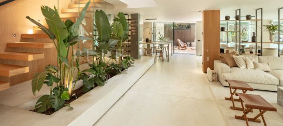 4 bedrooms Villa in Marbella, Spain No. 138603 9