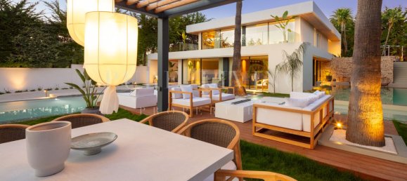 4 bedrooms Villa in Marbella, Spain No. 138603 27