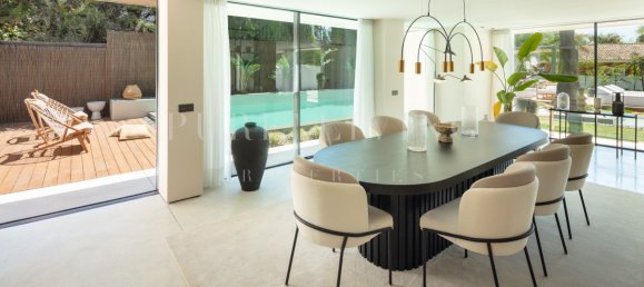 4 bedrooms Villa in Marbella, Spain No. 138603 5