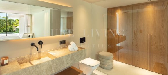 4 bedrooms Villa in Marbella, Spain No. 138603 12