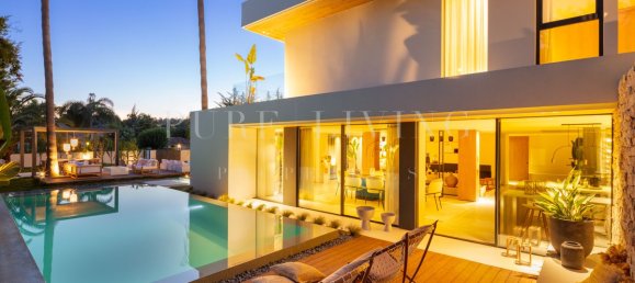 4 bedrooms Villa in Marbella, Spain No. 138603 24