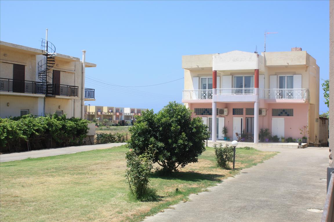 6 bedrooms Villa in Platanias, Greece No. 5585