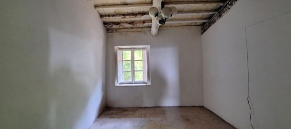 Casa de 9 habitaciónes en Pescaglia, Italy No. 281581 31