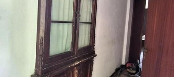 Casa de 9 habitaciónes en Pescaglia, Italy No. 281581 18