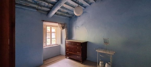 Casa de 9 habitaciónes en Pescaglia, Italy No. 281581 33