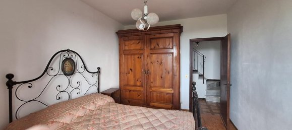 Casa de 9 habitaciónes en Pescaglia, Italy No. 281581 13