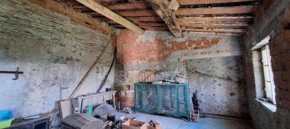 Casa de 9 habitaciónes en Pescaglia, Italy No. 281581 30