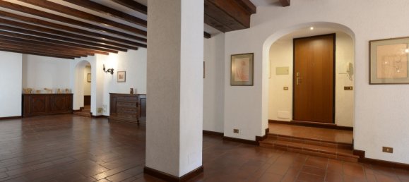 13-Zimmer Villa in Varese, Italy, Nr. 18951 12