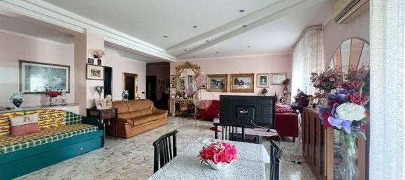 2 Schlafzimmer Wohnung in Foggia, Italy, Nr. 272046 9