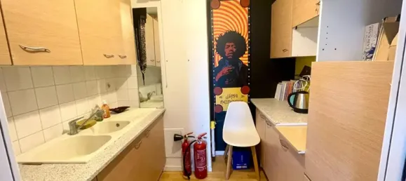 52m² Office in Vannes, France No. 290122 6