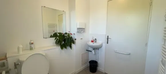 52m² Office in Vannes, France No. 290122 7